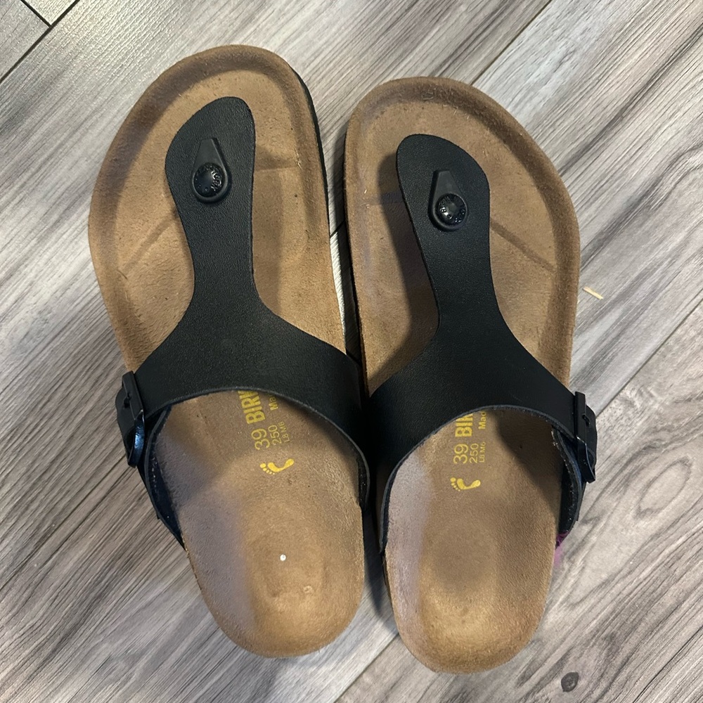 The Gizeh Birkenstocks